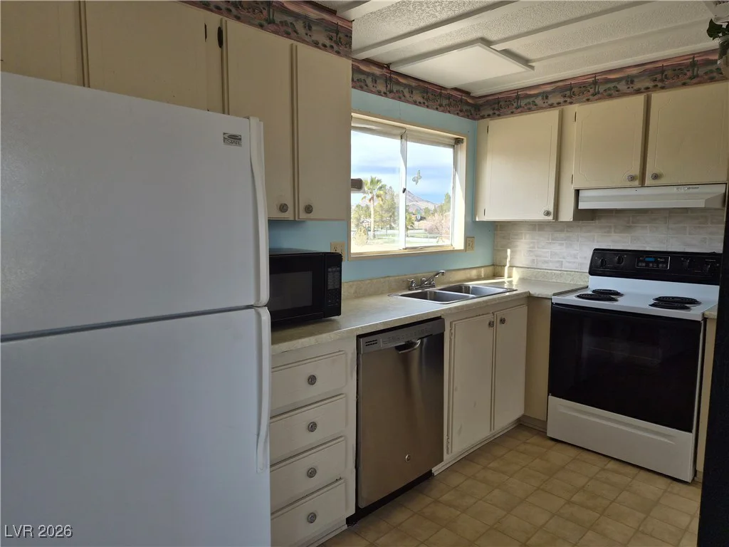 201 Murphy, Pahrump, NV 89060