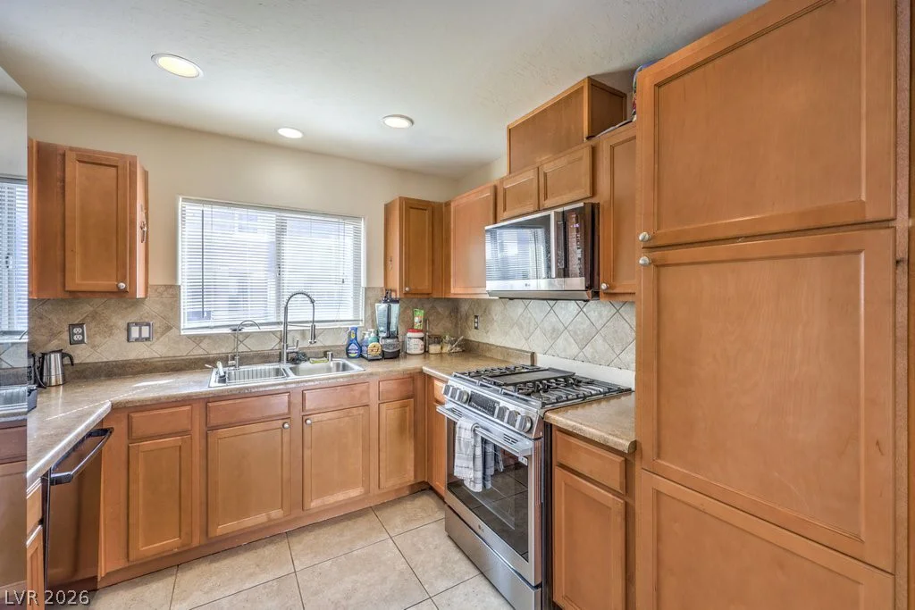 5228 Fire Night, Las Vegas, NV 89122