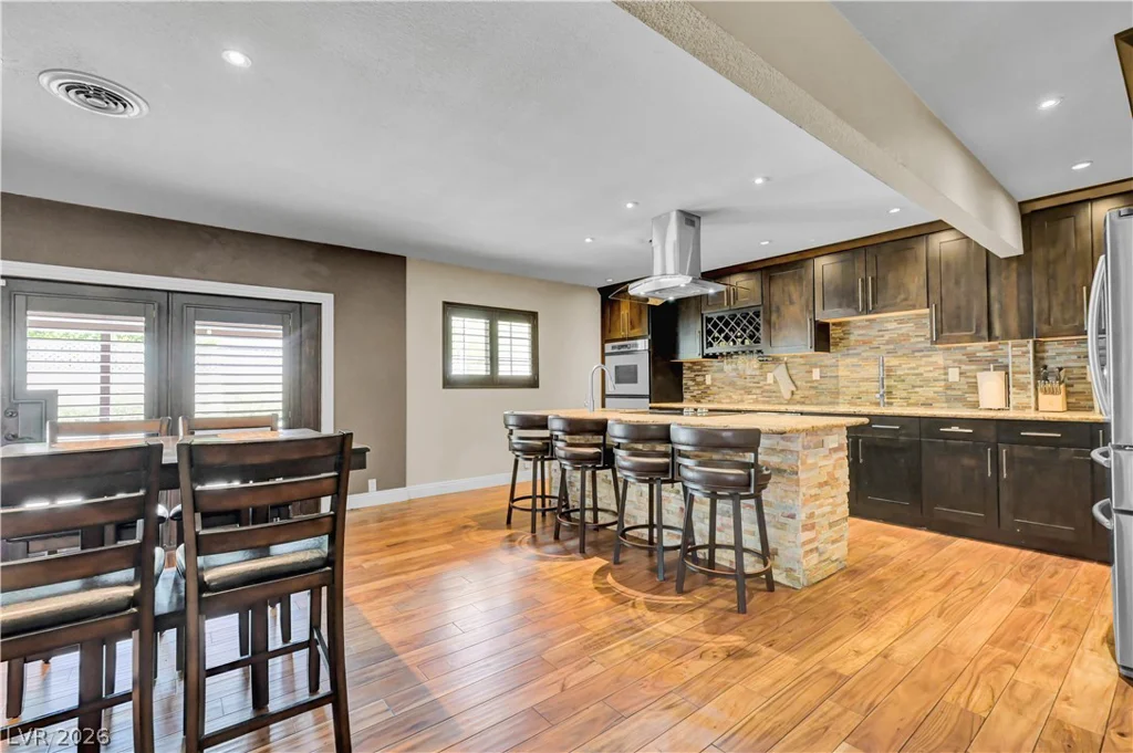 2712 Oakey, Las Vegas, NV 89102