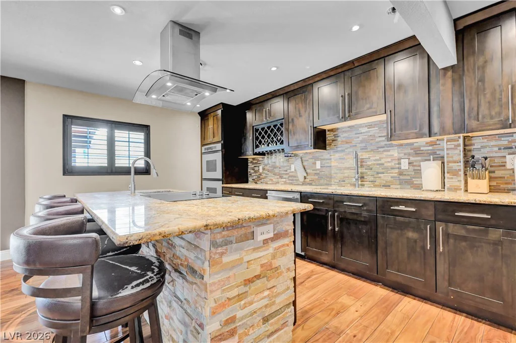 2712 Oakey, Las Vegas, NV 89102
