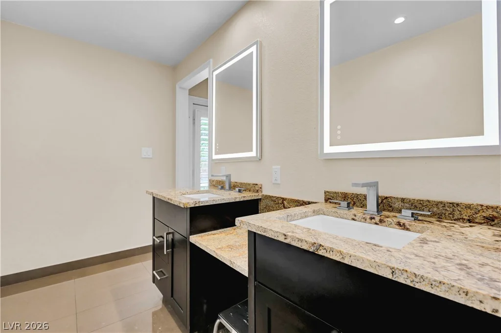 2712 Oakey, Las Vegas, NV 89102