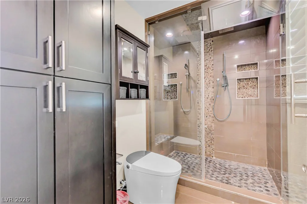 2712 Oakey, Las Vegas, NV 89102