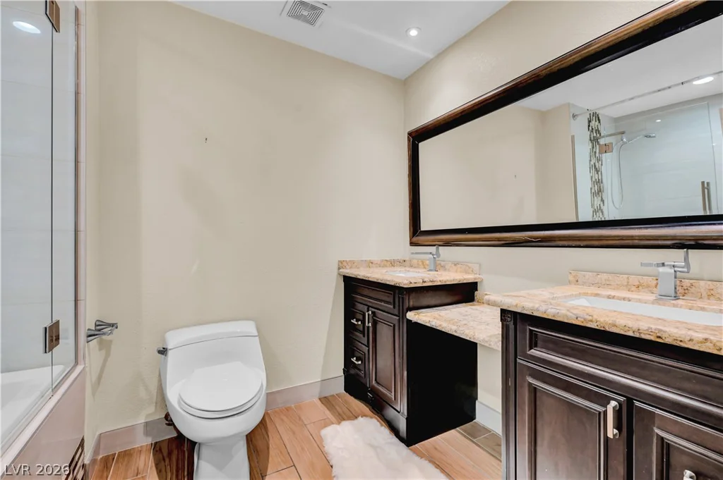 2712 Oakey, Las Vegas, NV 89102