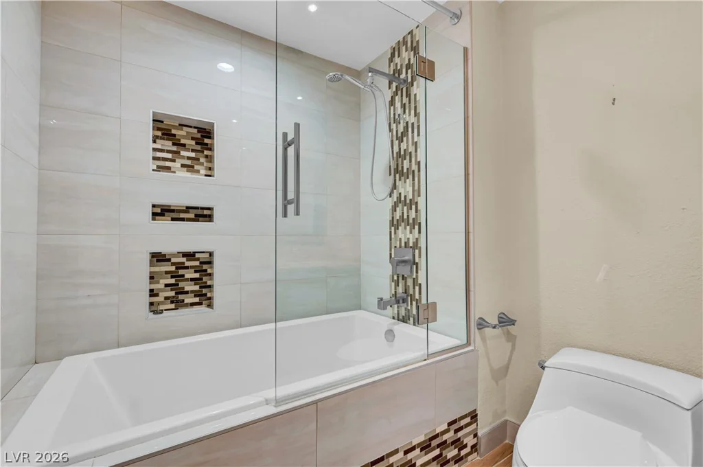 2712 Oakey, Las Vegas, NV 89102