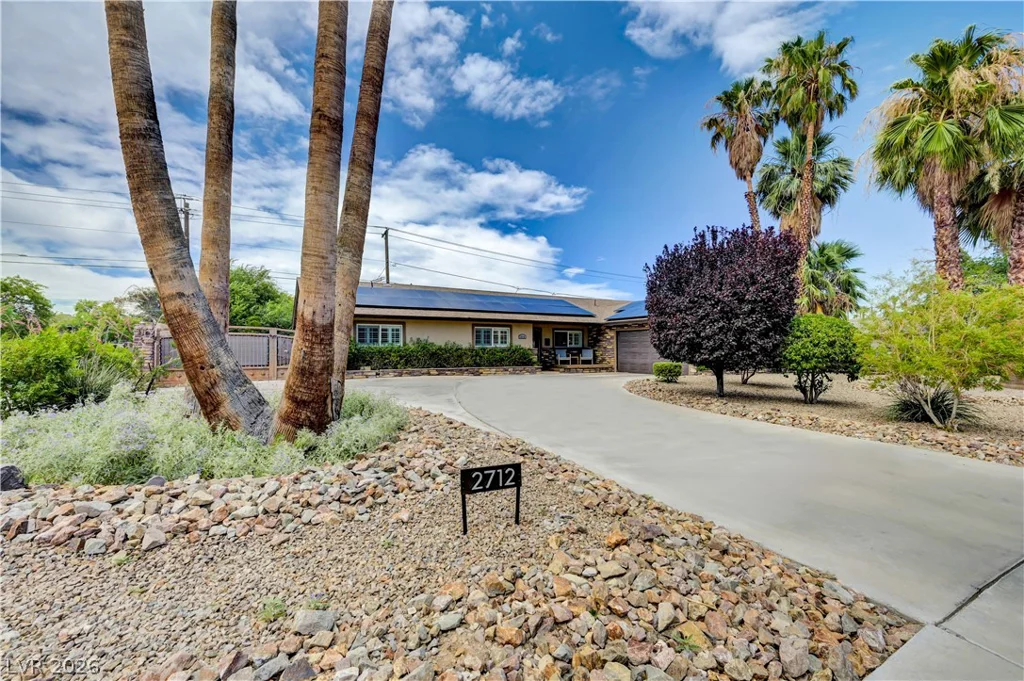 2712 Oakey, Las Vegas, NV 89102