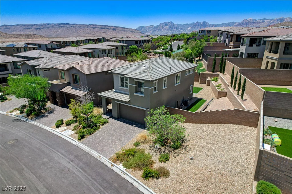 689 Rogue Wave, Las Vegas, NV 89138