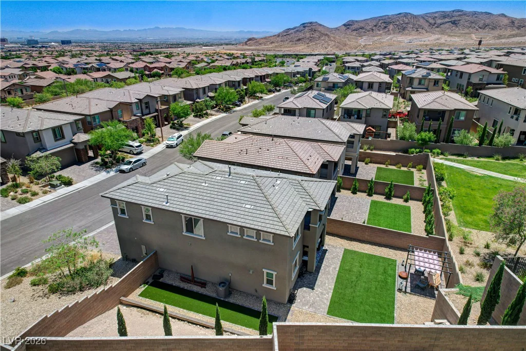 689 Rogue Wave, Las Vegas, NV 89138