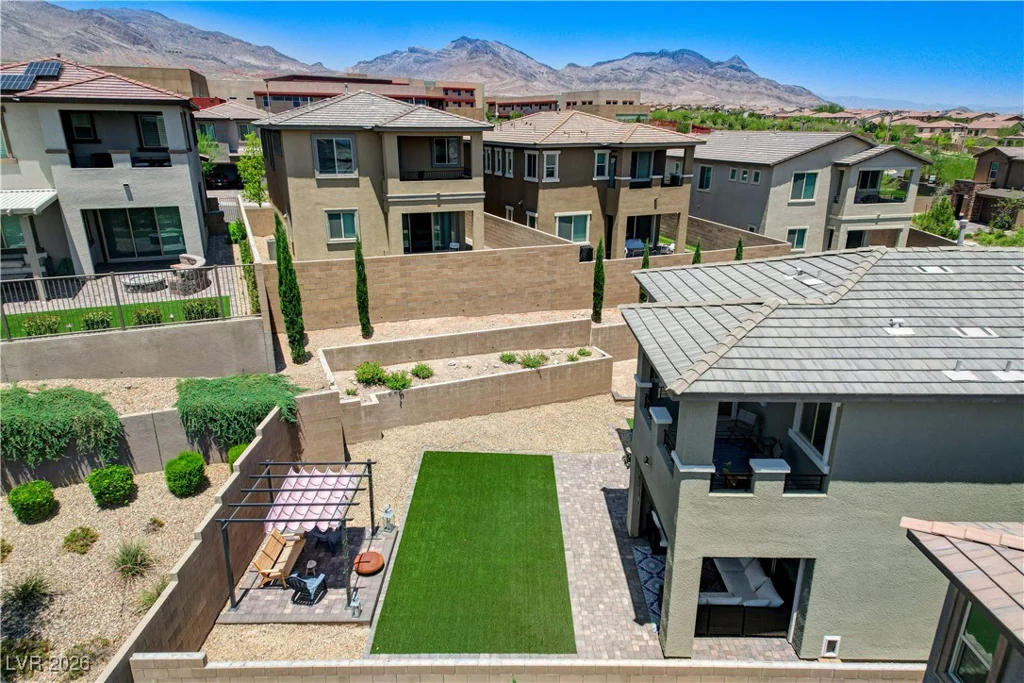 689 Rogue Wave, Las Vegas, NV 89138