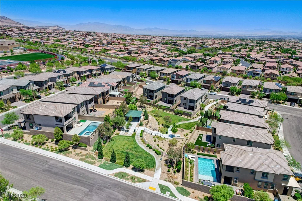 689 Rogue Wave, Las Vegas, NV 89138