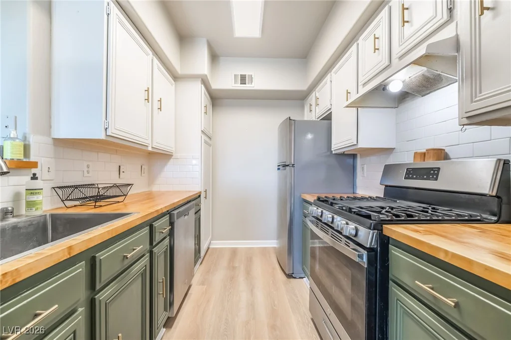 7189 Durango, Las Vegas, NV 89113