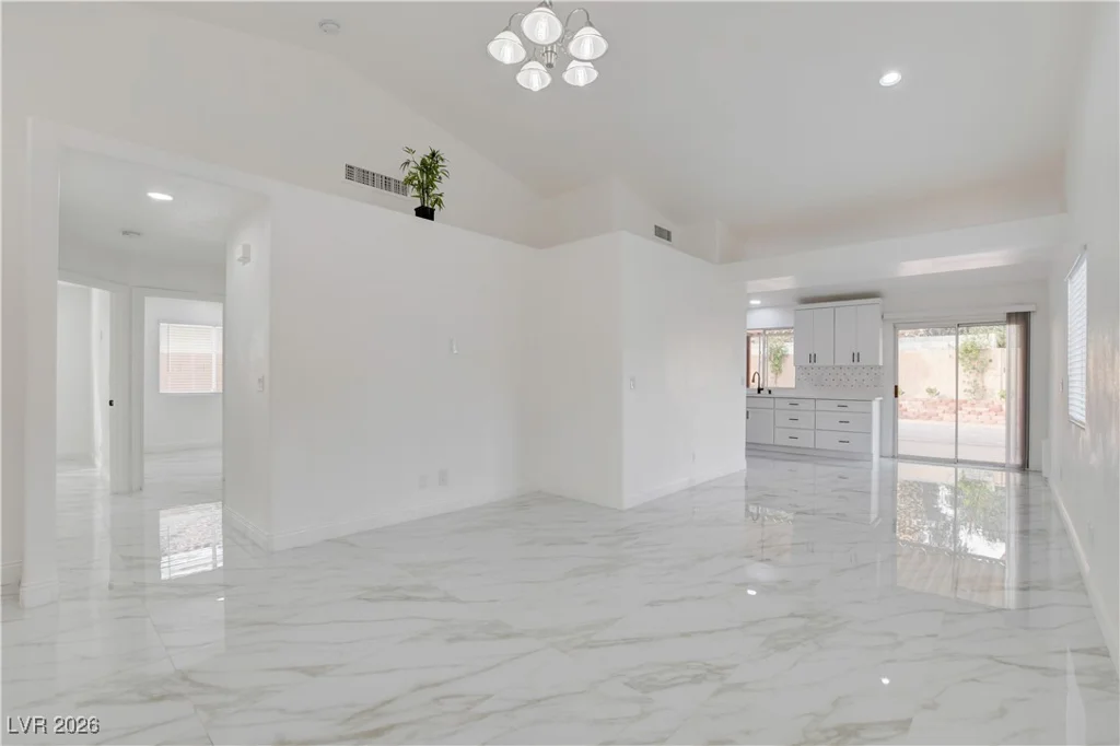 5536 Cleary, Las Vegas, NV 89108
