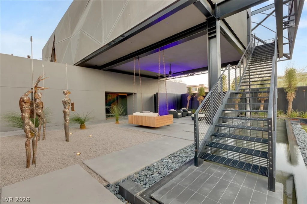 20 Soaring Bird, Las Vegas, NV 89135