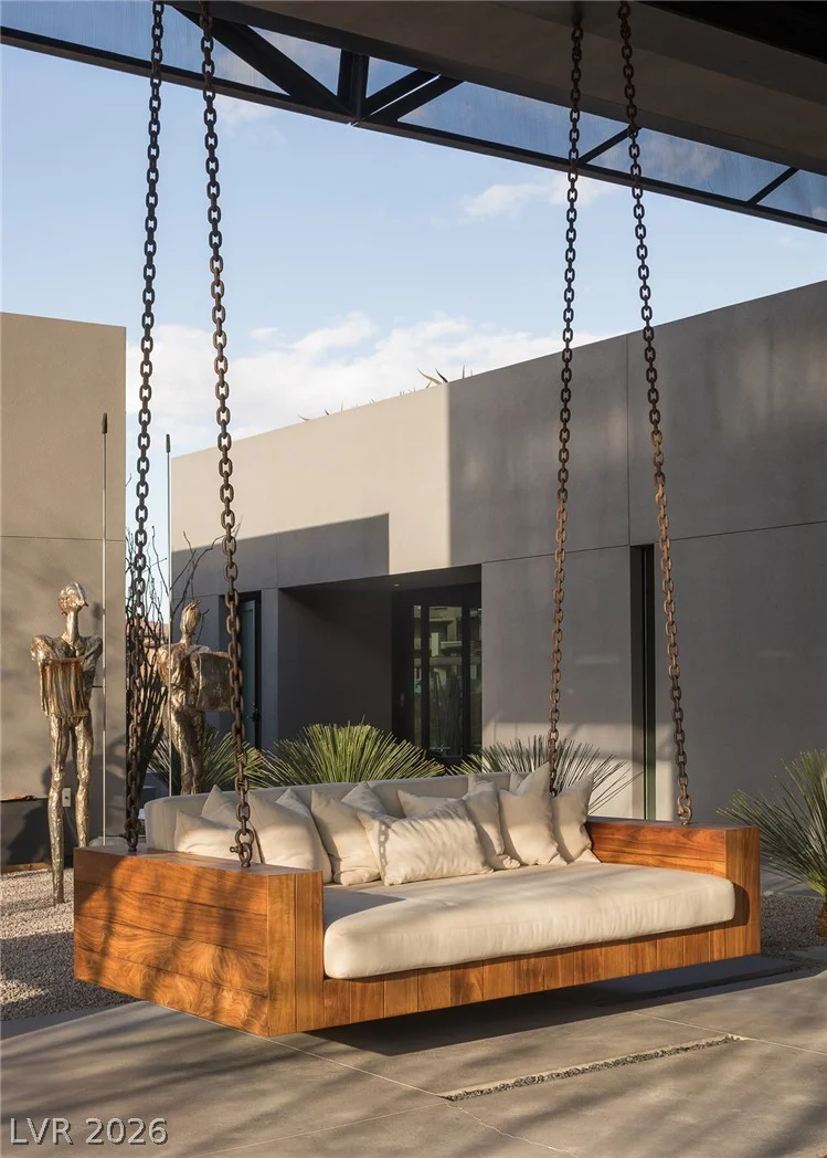 20 Soaring Bird, Las Vegas, NV 89135