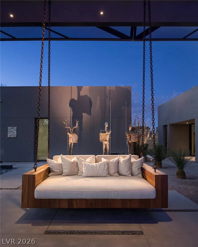 20 Soaring Bird, Las Vegas, NV 89135