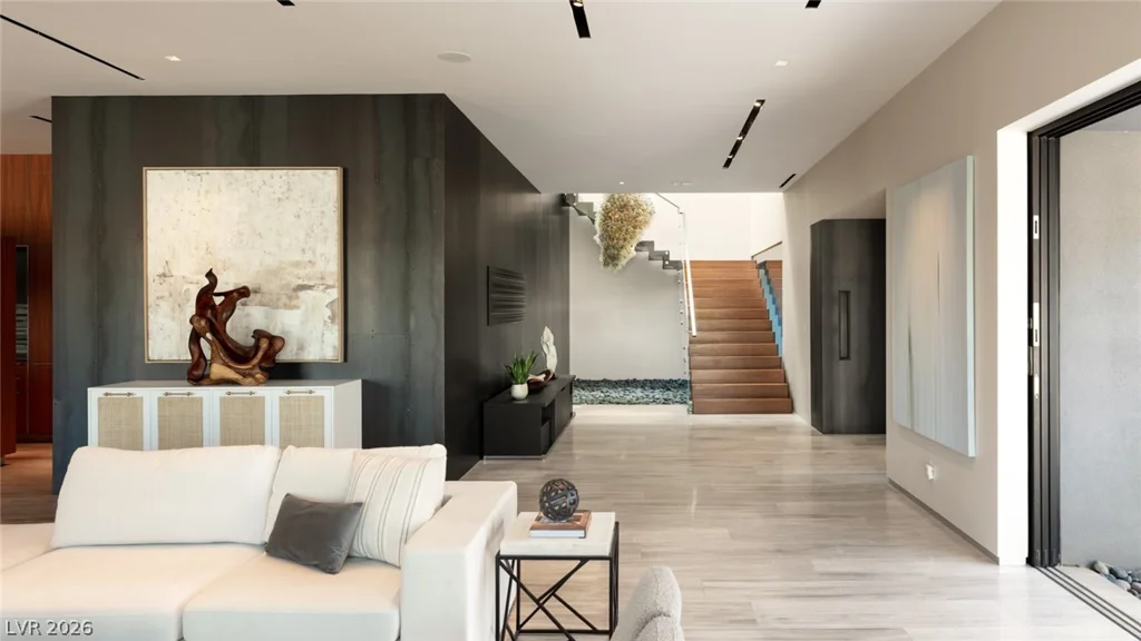 20 Soaring Bird, Las Vegas, NV 89135