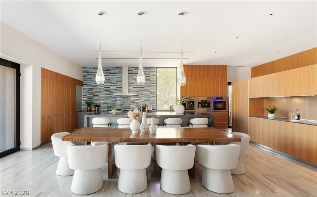 20 Soaring Bird, Las Vegas, NV 89135