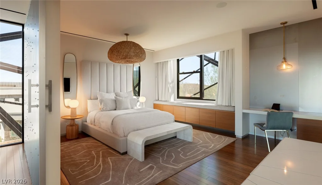 20 Soaring Bird, Las Vegas, NV 89135