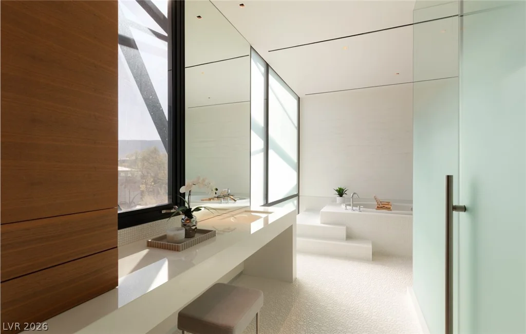 20 Soaring Bird, Las Vegas, NV 89135