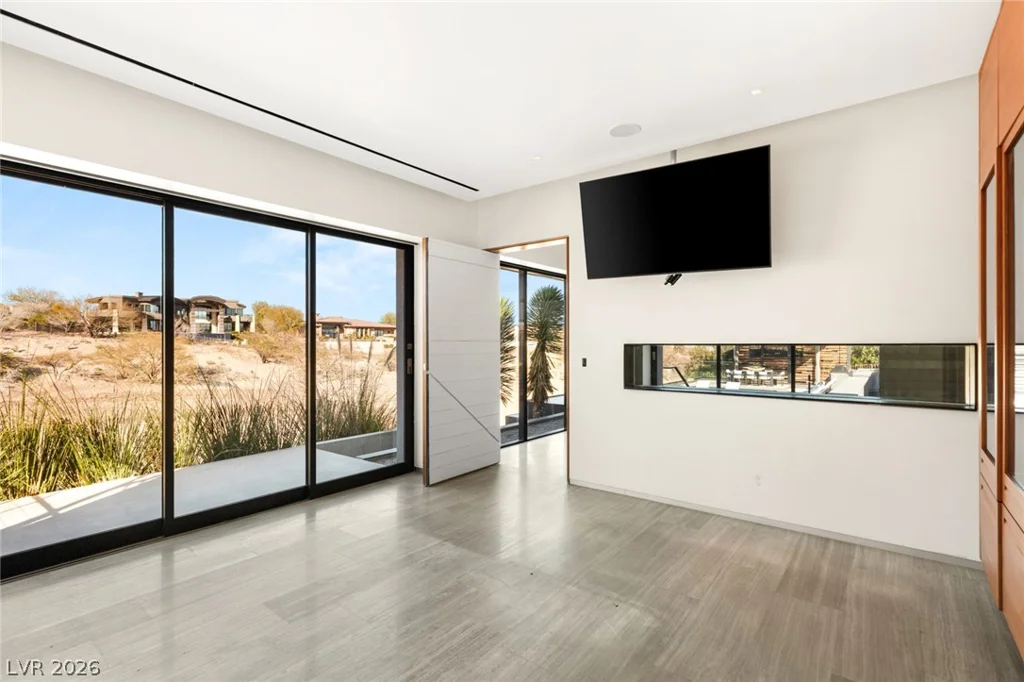 20 Soaring Bird, Las Vegas, NV 89135