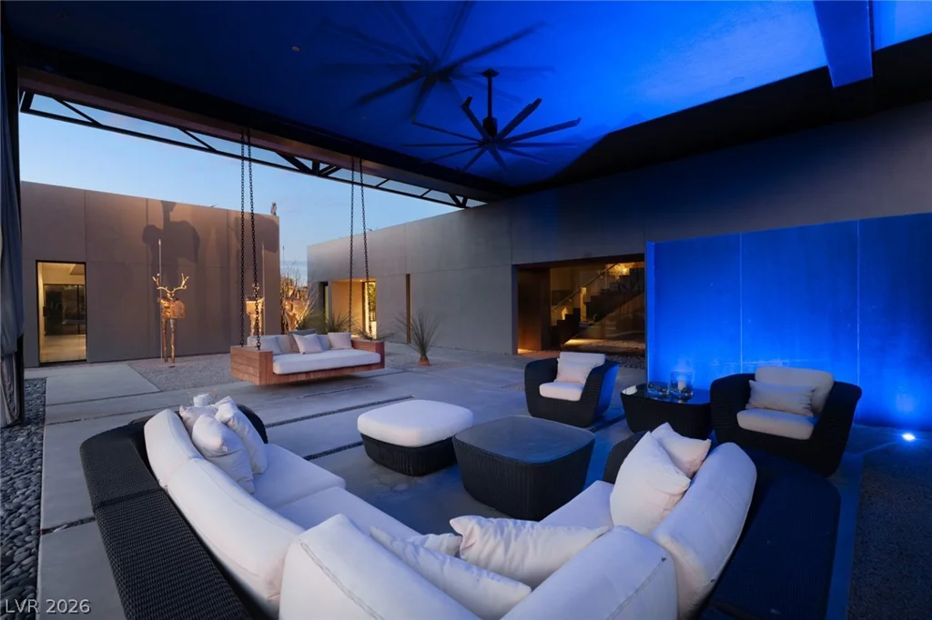 20 Soaring Bird, Las Vegas, NV 89135