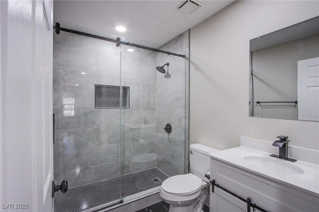 6617 Tropicana, Las Vegas, NV 89103