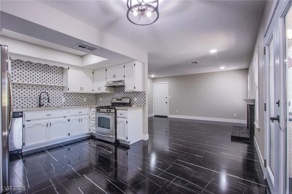 6617 Tropicana, Las Vegas, NV 89103