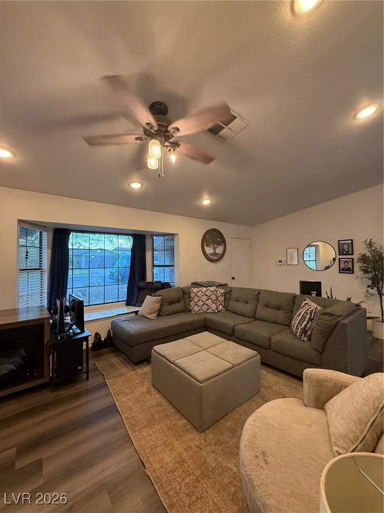 6624 Mountainwood, Las Vegas, NV 89103