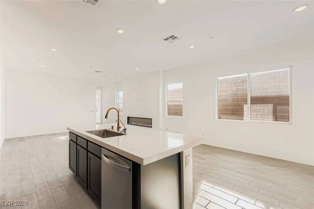 135 Tropea Shore, Henderson, NV 89011
