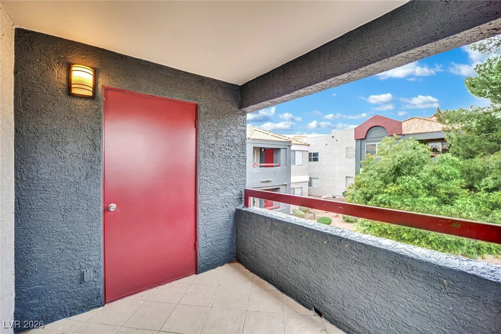 8600 Charleston, Las Vegas, NV 89117