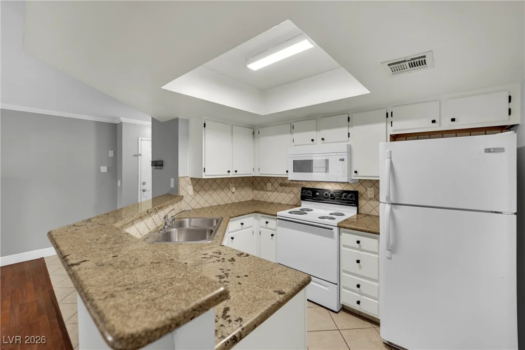 8600 Charleston, Las Vegas, NV 89117