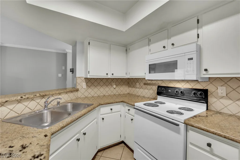 8600 Charleston, Las Vegas, NV 89117