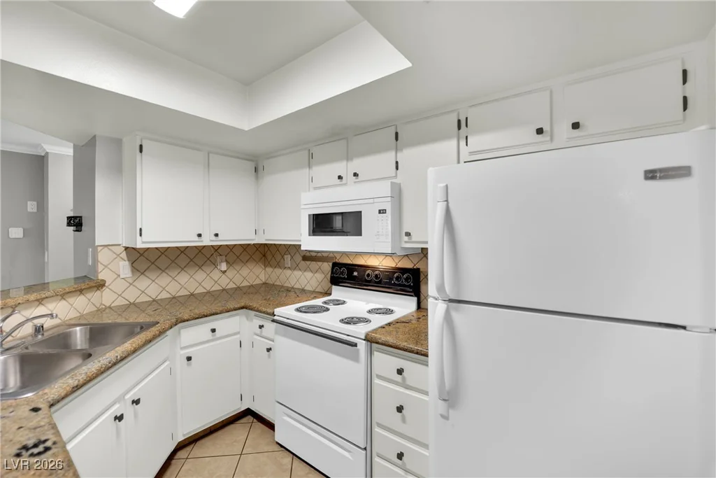 8600 Charleston, Las Vegas, NV 89117
