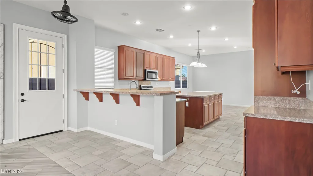 7166 Adobe Hills, Las Vegas, NV 89113
