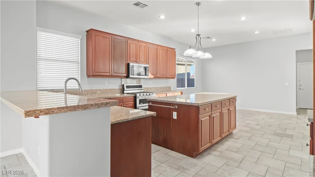 7166 Adobe Hills, Las Vegas, NV 89113