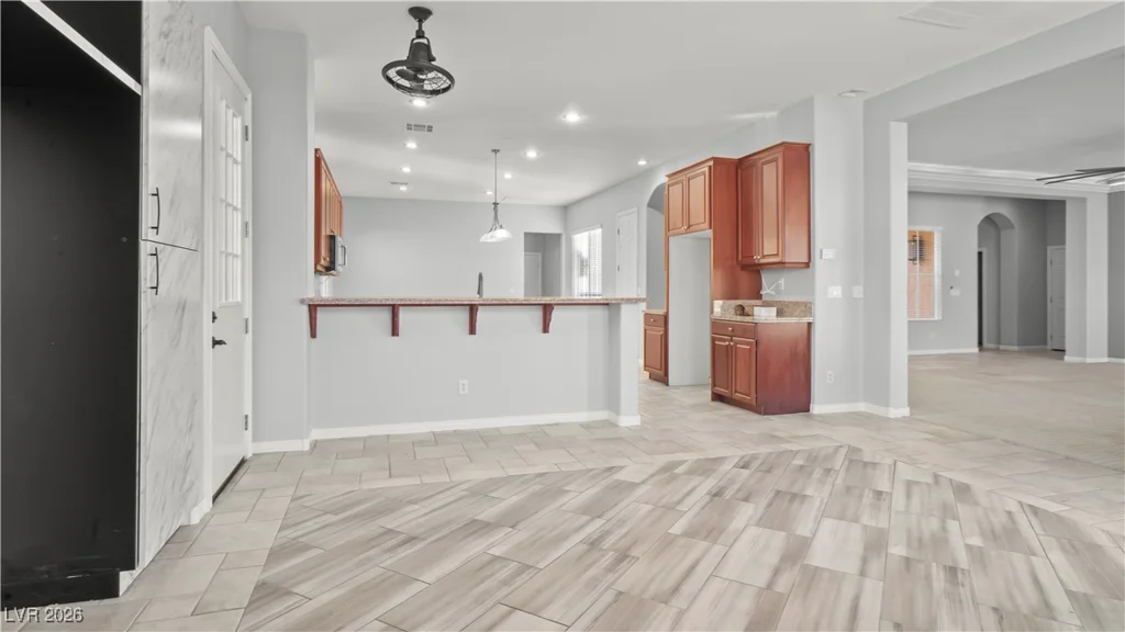 7166 Adobe Hills, Las Vegas, NV 89113