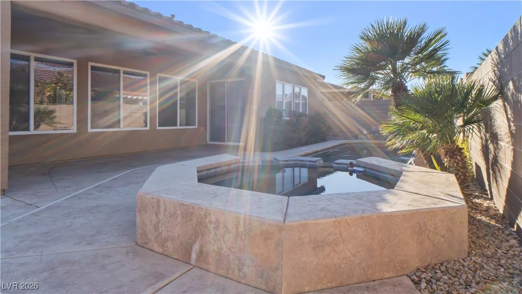 7166 Adobe Hills, Las Vegas, NV 89113