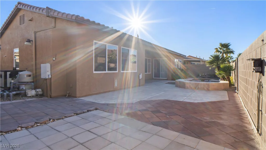 7166 Adobe Hills, Las Vegas, NV 89113