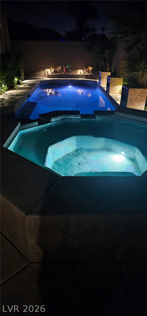 7166 Adobe Hills, Las Vegas, NV 89113