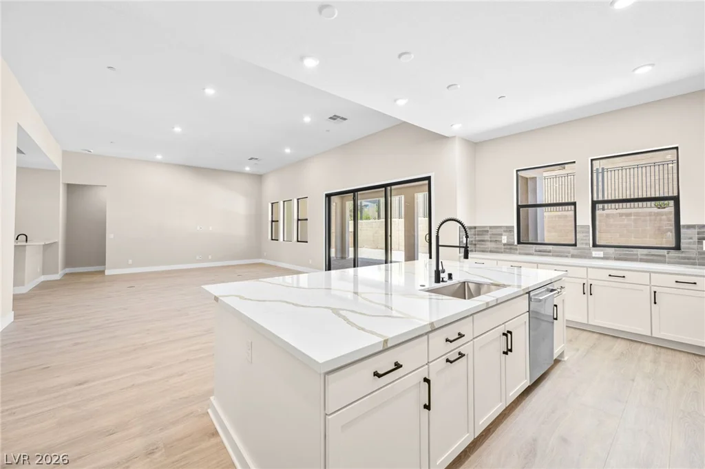 525 Stowell, Las Vegas, NV 89138