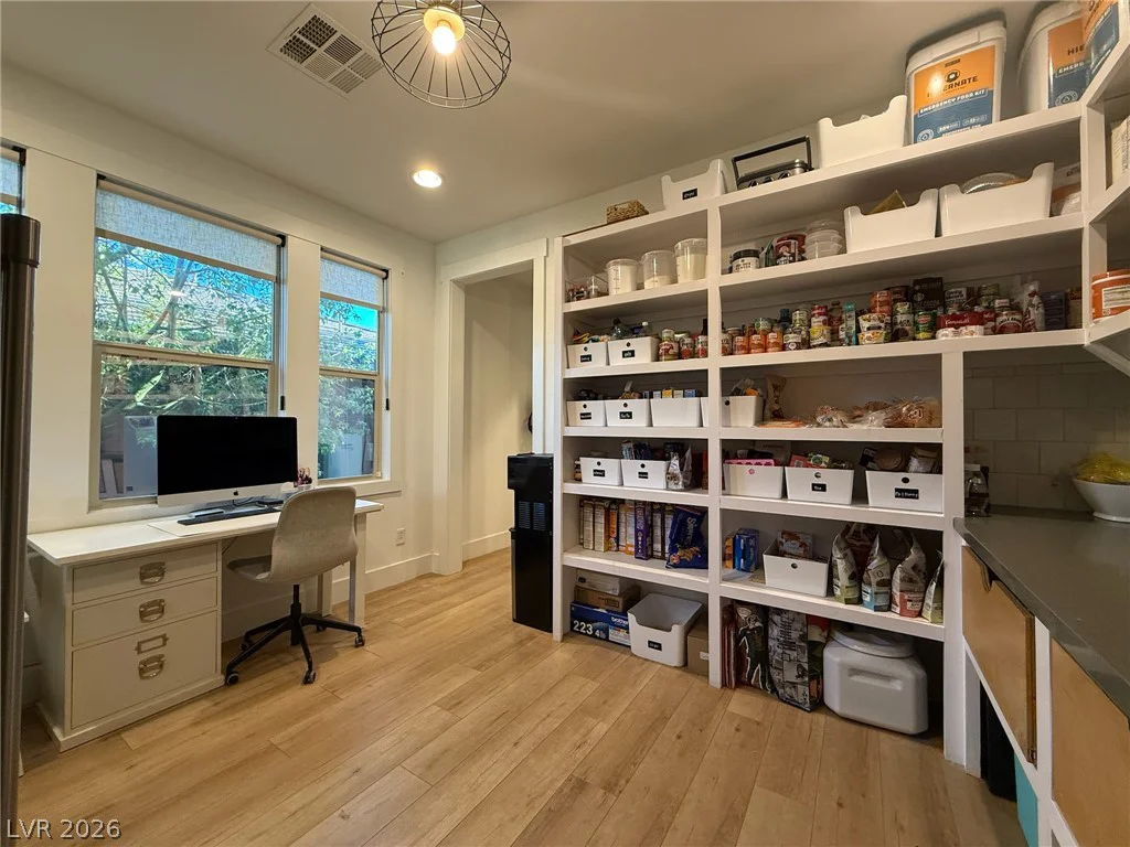5571 Bethany Bend, Las Vegas, NV 89135