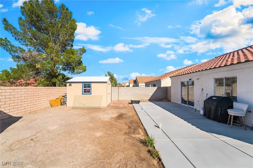 624 Black Sand, Henderson, NV 89011