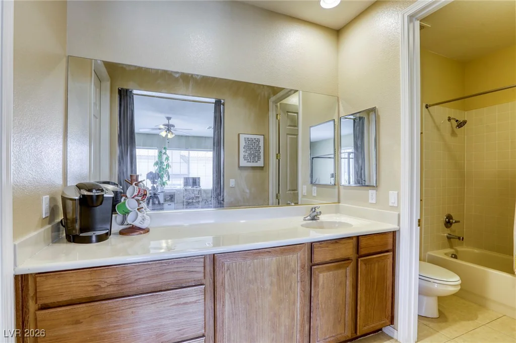 7516 Via Fiorentino, Las Vegas, NV 89131