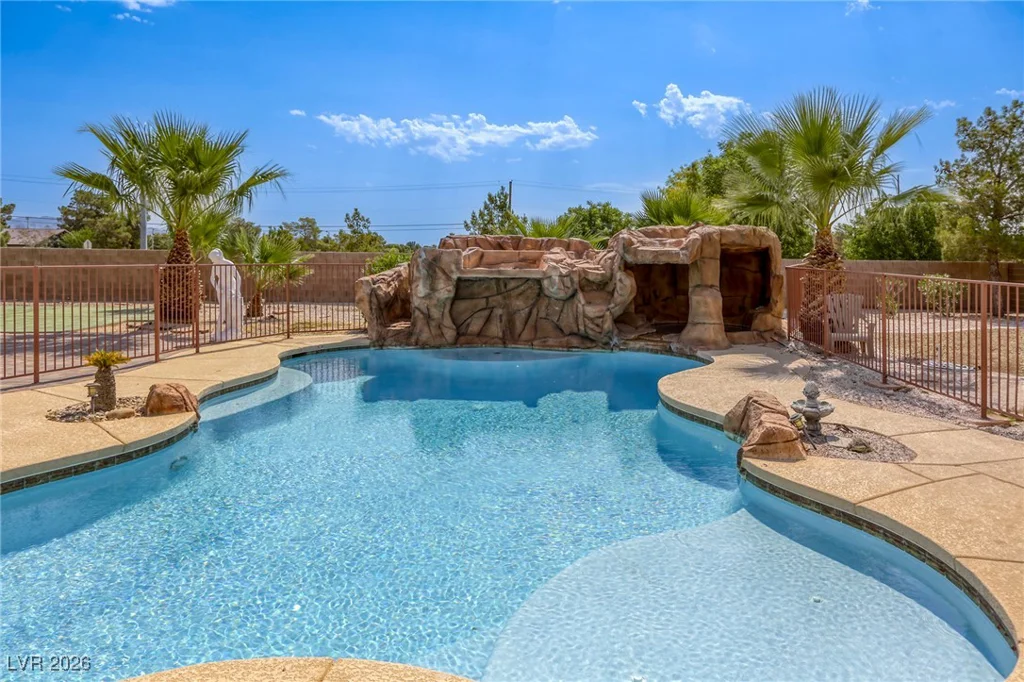7516 Via Fiorentino, Las Vegas, NV 89131