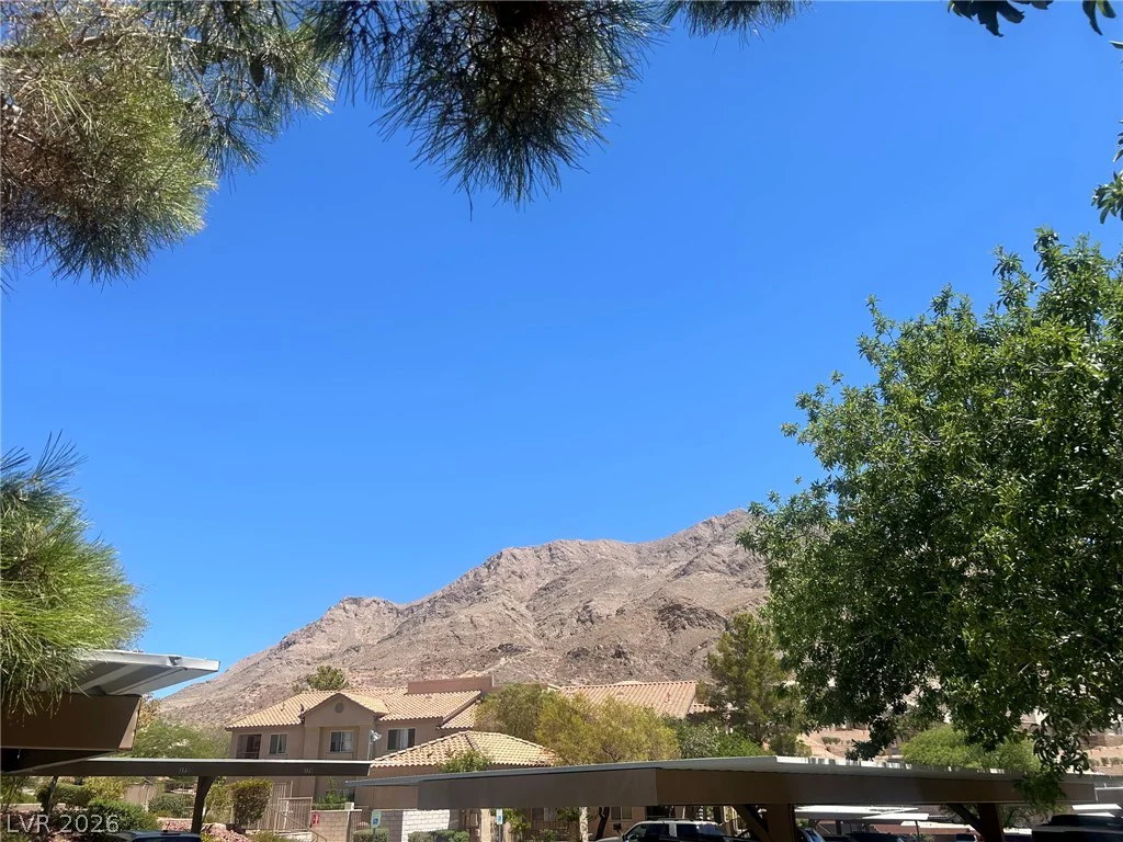2110 Los Feliz, Las Vegas, NV 89156