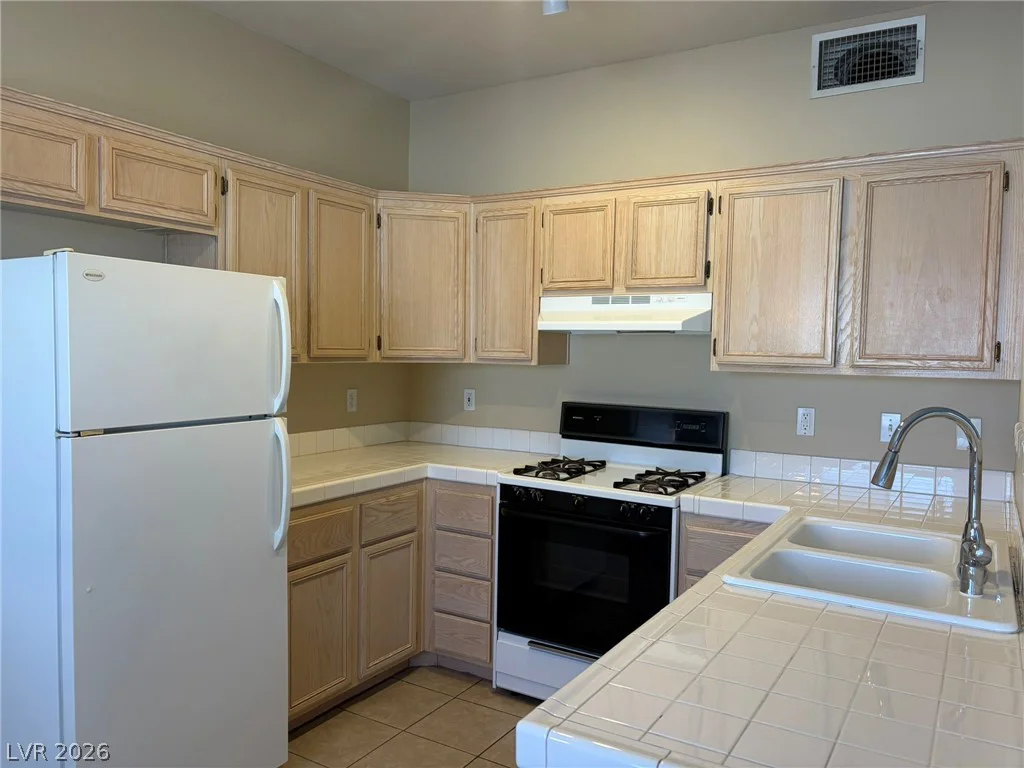 2110 Los Feliz, Las Vegas, NV 89156