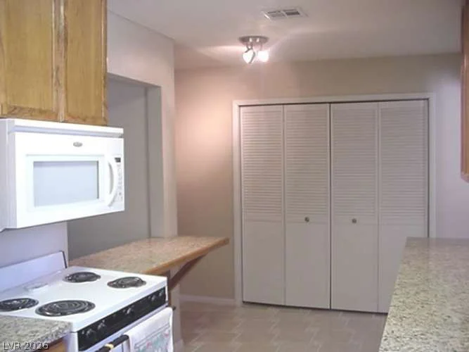 3050 Rainbow, Pahrump, NV 89048