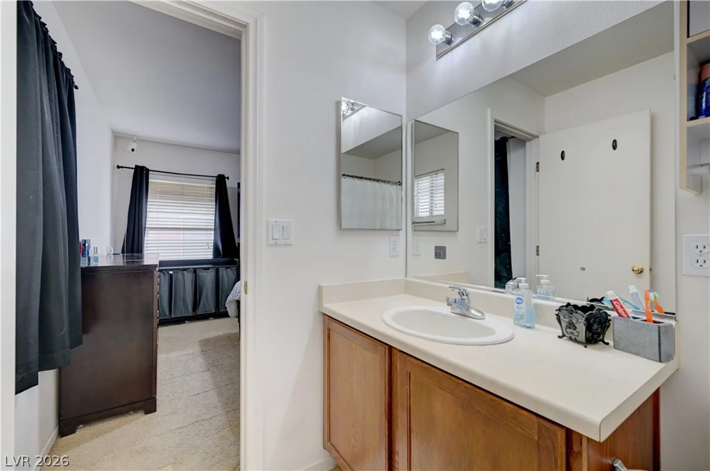6837 Silver Eagle, Las Vegas, NV 89122