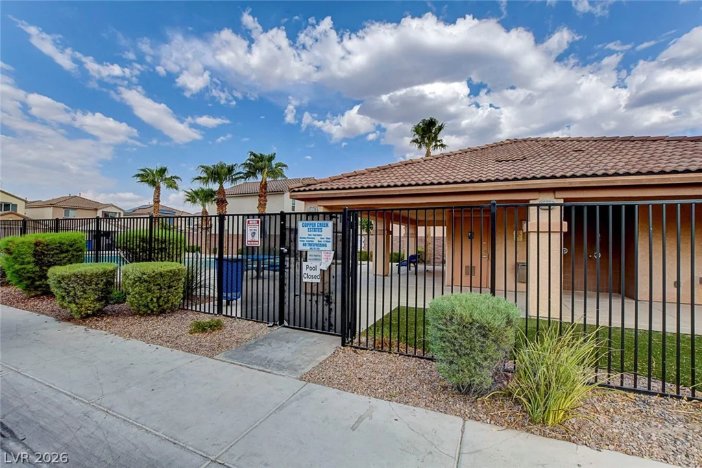 6837 Silver Eagle, Las Vegas, NV 89122