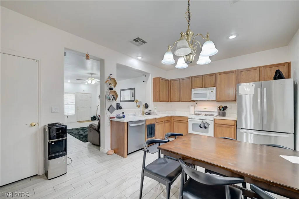 6837 Silver Eagle, Las Vegas, NV 89122