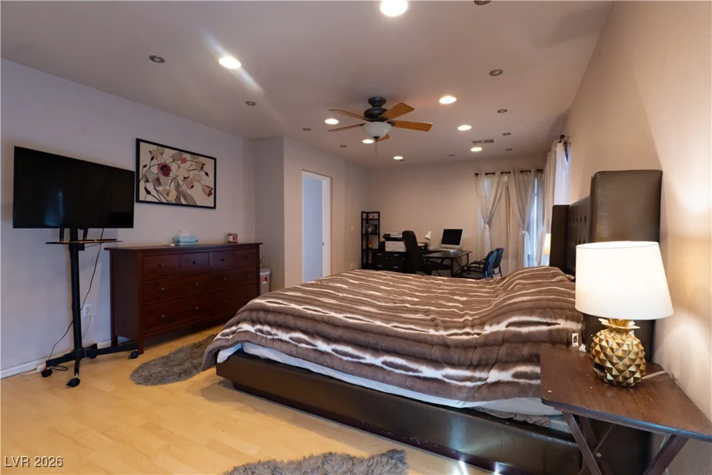 11174 Varedo, Las Vegas, NV 89141